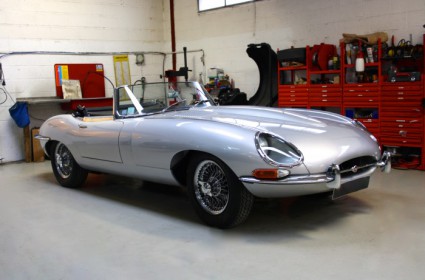 Jaguar Type E Flat Floor
