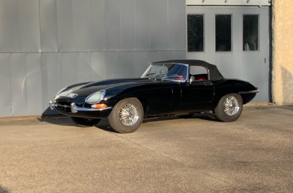 Jaguar Type E - Flat Floor