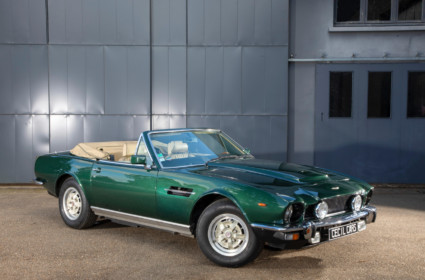 Aston Martin AMV8 série 1
